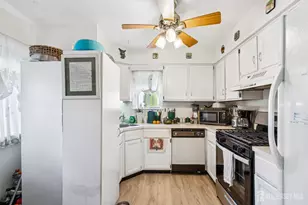 48 Woodland Way, South Brunswick Township, NJ 08810 - Photo 8