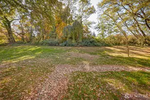 1301 Commons Dr, East Brunswick Township, NJ 08816 - Photo 22
