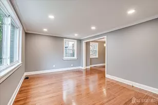 32 Kate Ln, Metuchen, NJ 08840 - Photo 10