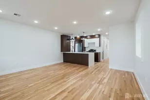 90 Hollywood Ave, East Orange, NJ 07018 - Photo 4