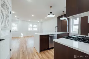 90 Hollywood Ave, East Orange, NJ 07018 - Photo 2