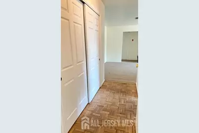 324 Sharon Garden Ct, Woodbridge Township, NJ 07095 - Photo 6