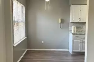 324 Sharon Garden Ct, Woodbridge Township, NJ 07095 - Photo 2