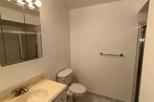 42-B Powderhorn Ct, Woodbridge Township, NJ 07095 - Photo 12