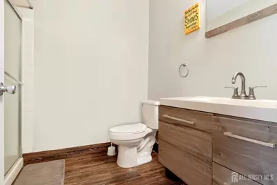 39 Powderhorn Court, Woodbridge Township, NJ 07095 - Photo 12