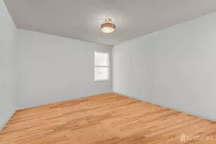 264 Nighthawk Dr, Monroe Township, NJ 08831 - Photo 6