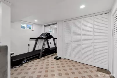 43 Charlotte Street, Carteret, NJ 07008 - Photo 46