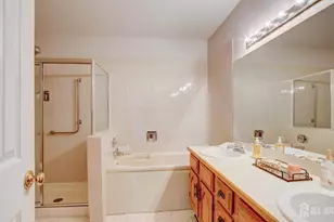 40B Rutland Ln, Monroe Township, NJ 08831 - Photo 16