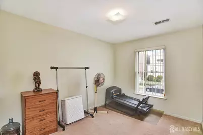 389 Jeffries Street, Perth Amboy, NJ 08861 - Photo 2