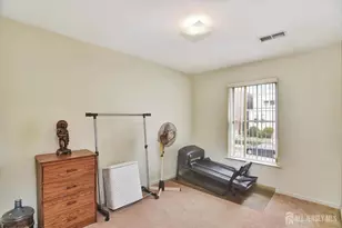 389 Jeffries St, Perth Amboy, NJ 08861 - Photo 2