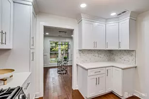 145 Maplewood Ct, Edison, NJ 08820 - Photo 22