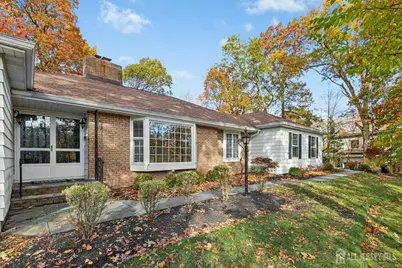 19 Ravenswood Lane, Scotch Plains Township, NJ 07076 - Photo 2