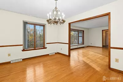 19 Ravenswood Lane, Scotch Plains Township, NJ 07076 - Photo 8