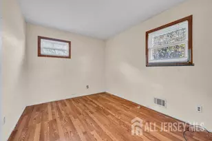 25 Venus Rd, Old Bridge Township, NJ 08879 - Photo 24