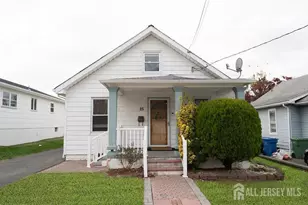 25 Reid St, Sayreville, NJ 08872 - Photo 1