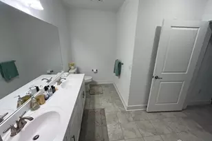 826 Stiller Ln, Monroe Township, NJ 08831 - Photo 16