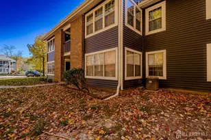 63 Pennsylvania Way, North Brunswick Township, NJ 08902 - Photo 8