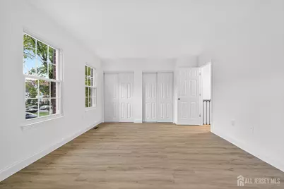 61 Albury Way, North Brunswick Township, NJ 08902 - Photo 22