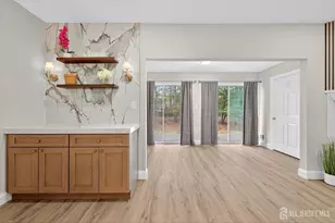 61 Albury Way, North Brunswick Township, NJ 08902 - Photo 12