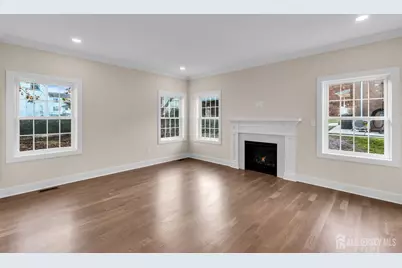 409 Eagle Avenue, Perth Amboy, NJ 08861 - Photo 16