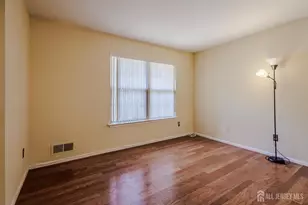 412 Hawkshead Way, Franklin Township, NJ 08873 - Photo 16