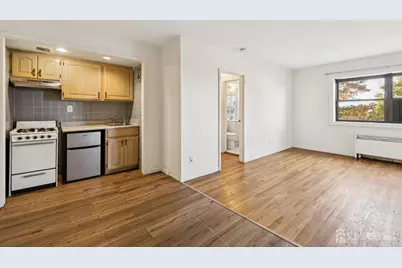 501 Linwood Drive, Fort Lee, NJ 07024 - Photo 4