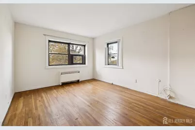 501 Linwood Drive, Fort Lee, NJ 07024 - Photo 10