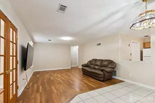 20 Austin Ct, Freehold Township, NJ 07728 - Photo 8