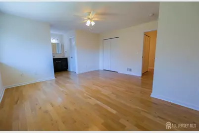 10-Q Dayton Circle, South Brunswick Township, NJ 08810 - Photo 12