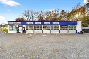 976 Us-9 S, Sayreville, NJ 08859 - Photo 1