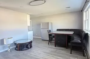 19 Lahiere Ave, Edison, NJ 08817 - Photo 2