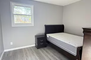 19 Lahiere Ave, Edison, NJ 08817 - Photo 4