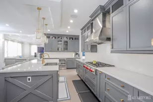 2 Hitching Post Pl, Monroe Township, NJ 08831 - Photo 20