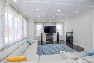 2 Hitching Post Pl, Monroe Township, NJ 08831 - Photo 10