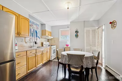 203 Gordon Street, Perth Amboy, NJ 08861 - Photo 4