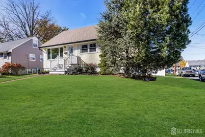 10 Benedict Way, Iselin, NJ 08830 - Photo 4