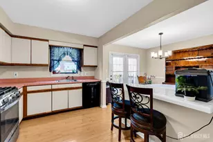 345 ShadyNook St, Aberdeen Township, NJ 07735 - Photo 8