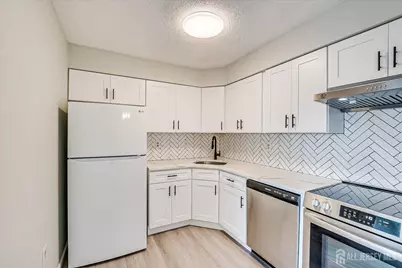 807 Aspen Drive, Plainsboro Township, NJ 08536 - Photo 8