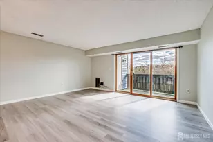 807 Aspen Dr, Plainsboro Township, NJ 08536 - Photo 4