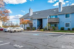 807 Aspen Dr, Plainsboro Township, NJ 08536 - Photo 2