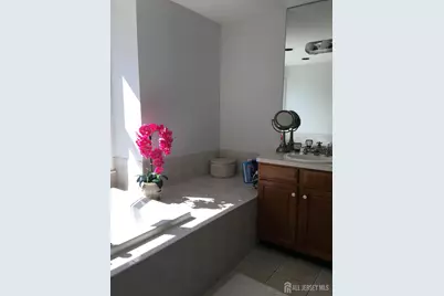 124 Taylor Mills Road, Manalapan Township, NJ 07726 - Photo 18