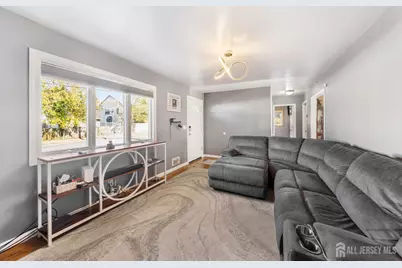 479 Chain O' Hills Road, Colonia, NJ 07067 - Photo 4