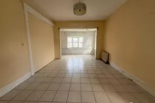 185 Lewis St, Perth Amboy, NJ 08861 - Photo 4