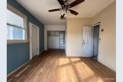 185 Lewis Street, Perth Amboy, NJ 08861 - Photo 8