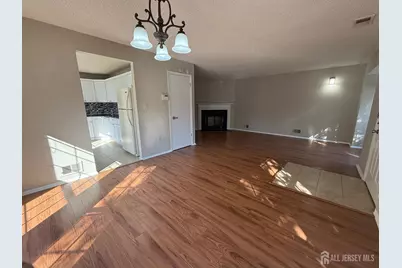 131 Albury Way, North Brunswick Township, NJ 08902 - Photo 6