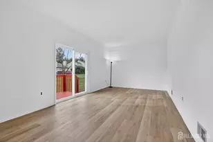 8 Wright Ct, East Brunswick Township, NJ 08816 - Photo 30