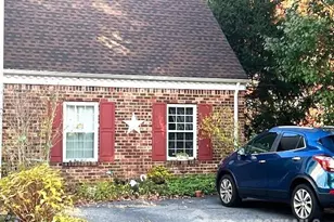 44 Van Pelt Ct, East Brunswick Township, NJ 08816 - Photo 2