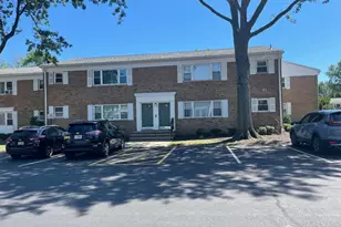 182 Evergreen Rd, Edison, NJ 08837 - Photo 1