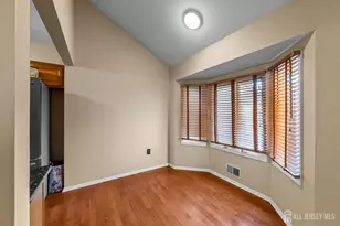 42 Riverbend Dr, North Brunswick Township, NJ 08902 - Photo 18