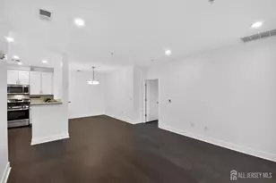 626 Marion Ln, Monroe Township, NJ 08831 - Photo 4